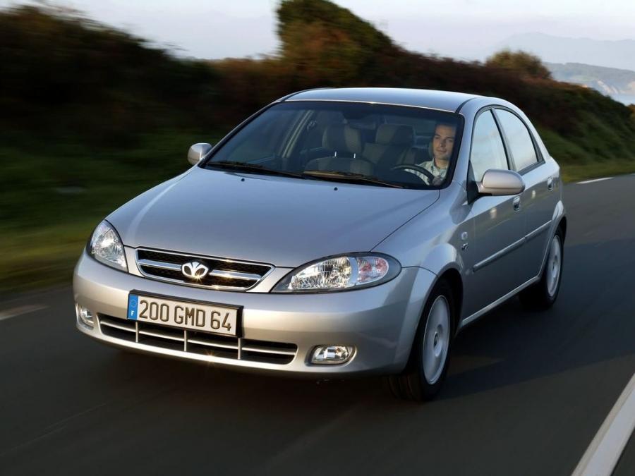  Daewoo Lacetti CDX 2004 года  (WW) (фото 22 из 26)